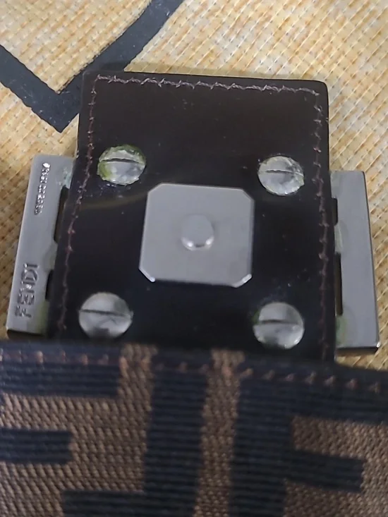 Authentic FENDI - Picture 11 of 16